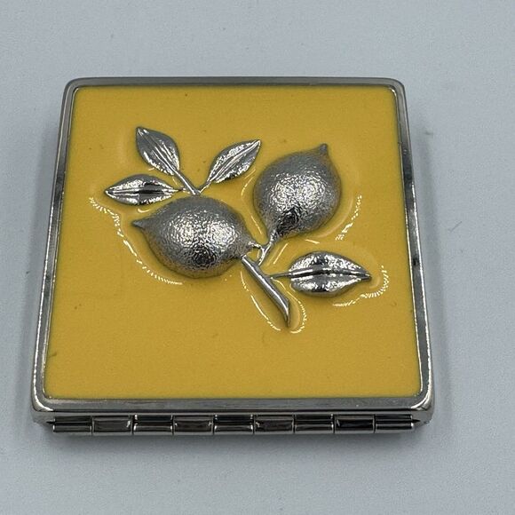 Double Mirror Compact Yellow Enamel On Silvertone Square Case Lemons Vintage - Picture 1 of 3
